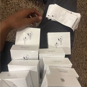 Apple Airpods Gen 4 Active Noise Cancellation